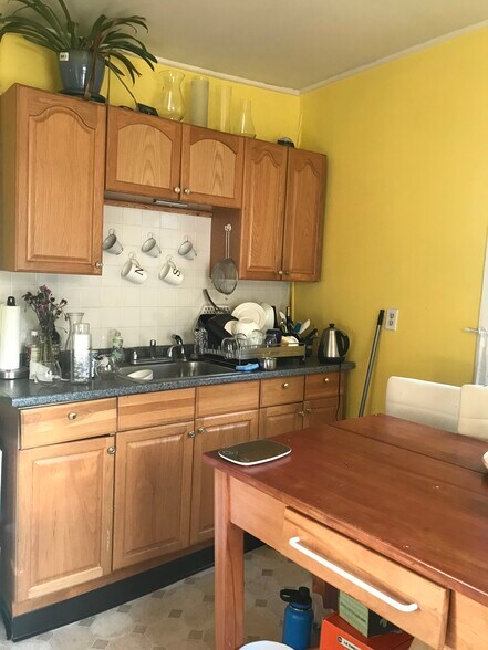 Primary Photo - 3 Watson St