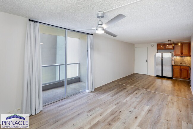 Building Photo - 2637 Kuilei St