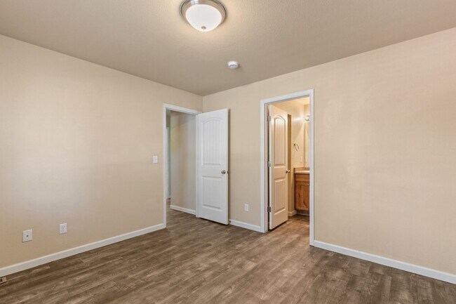 Building Photo - 2235 Sopris Cir