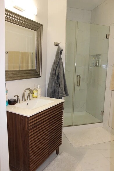 Building Photo - 757 N Orleans St