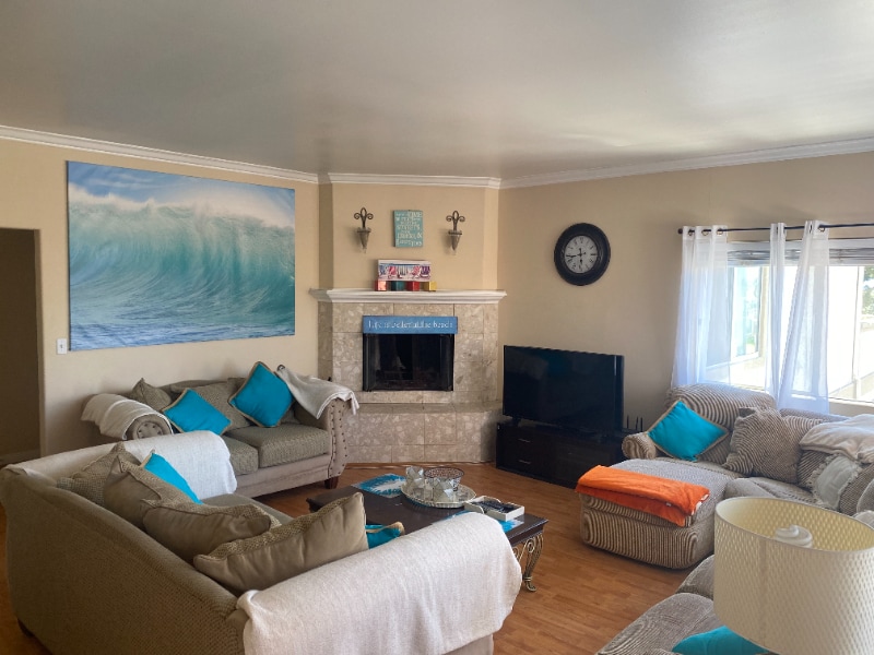 Building Photo - 261 Cottonwood Dr