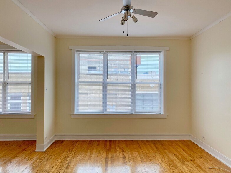 Building Photo - 802 N Bishop St