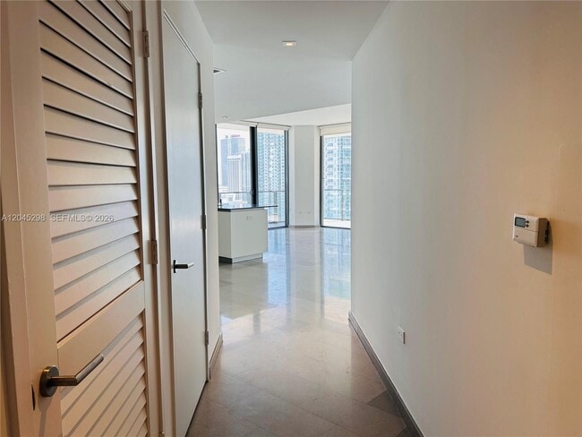 Building Photo - 88 SW 7th St
