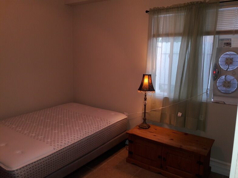 Building Photo - 7008 Dennison St