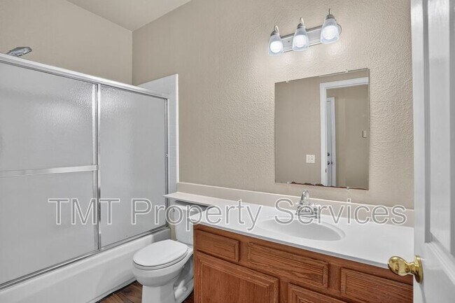 Building Photo - 8874 Mandalay Way