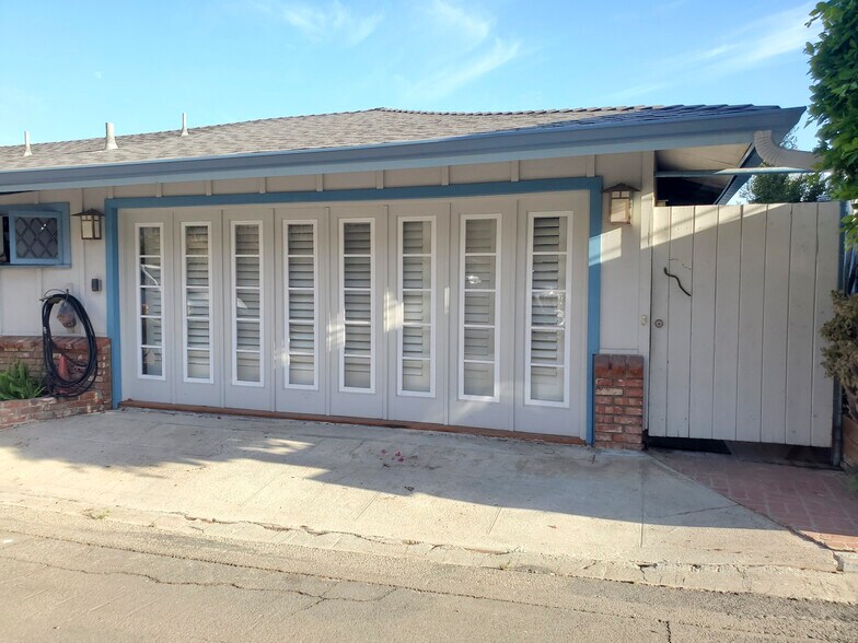 Building Photo - 17606 Posetano Rd