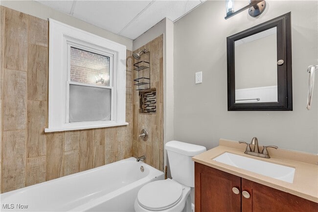 Building Photo - 13601 Othello Ave