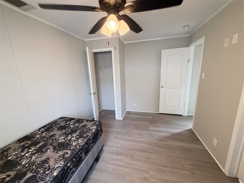 Building Photo - 110 N Michigan St