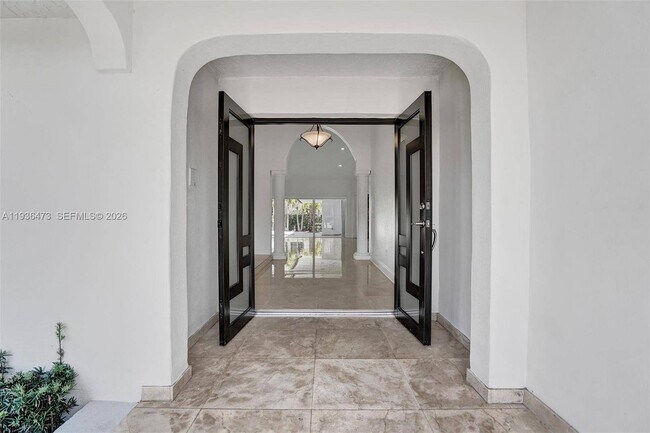 Building Photo - 13105 Biscayne Island Terrace