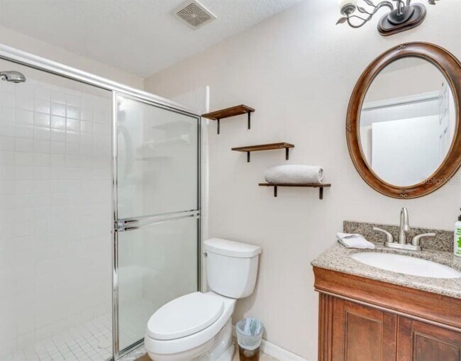 Building Photo - 2592 Chatham Cir