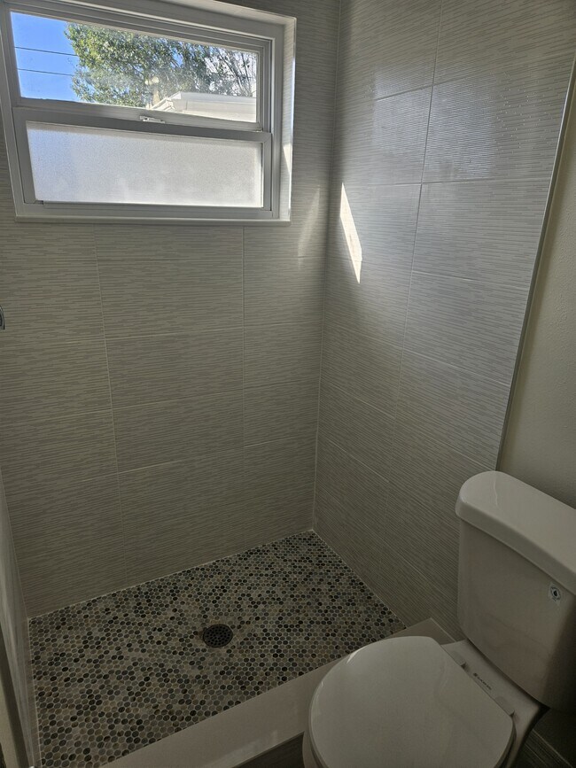 Building Photo - 5718 8th Ave N