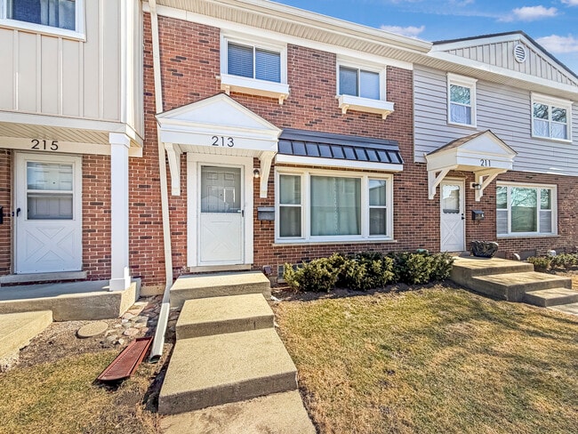 Building Photo - 213 Lafayette St