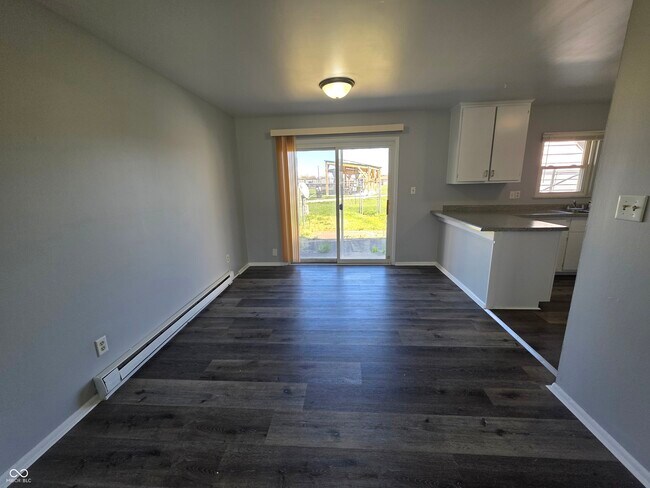 Building Photo - 3823 Biscayne Rd