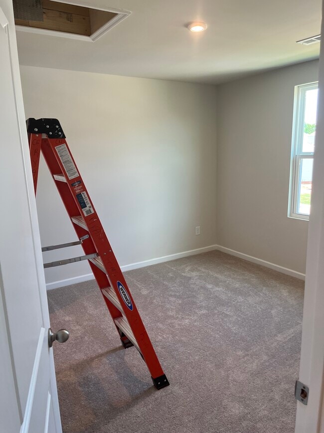 Building Photo - 4159 S Downs Cir