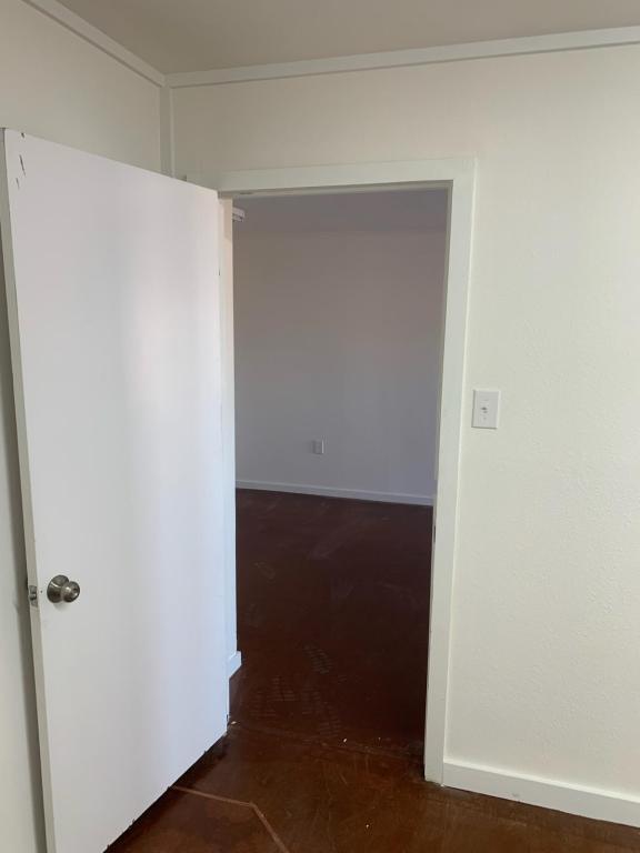 Building Photo - 2139 Baylor Dr