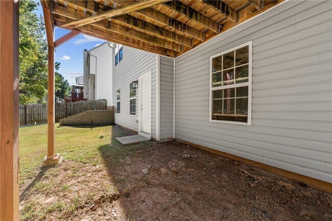 Building Photo - 3751 Roxfield Dr NE