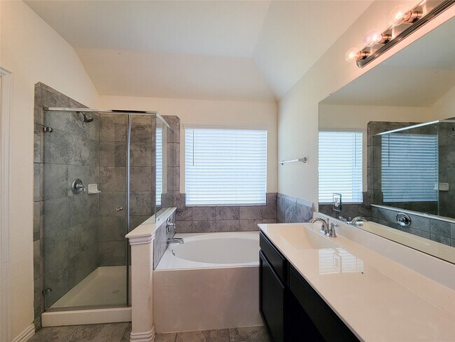 Building Photo - 10037 Swift Fox Ct