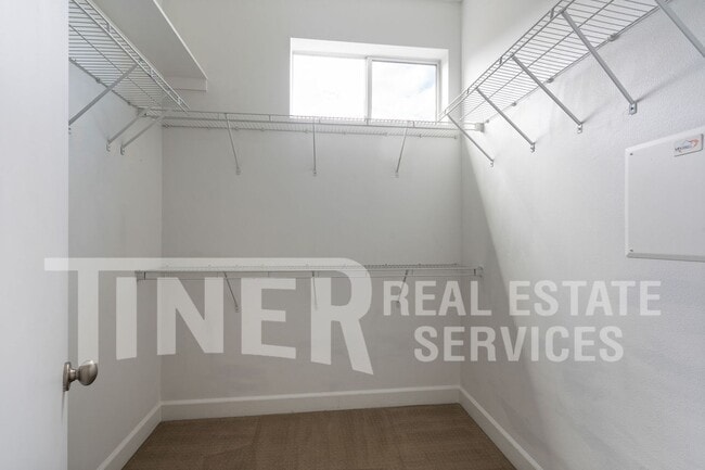 Building Photo - 785 Alloy Ct