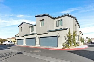 Building Photo - 7484 Mountain Ledge St