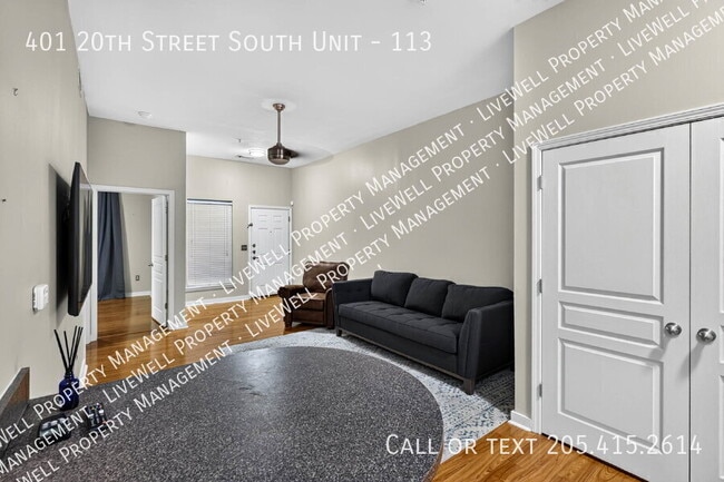Building Photo - 401 20th St S