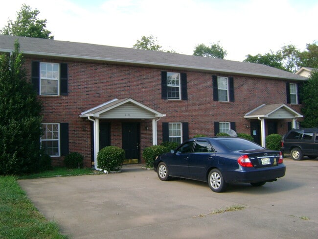 Primary Photo - 113 Hickory Trace Rd