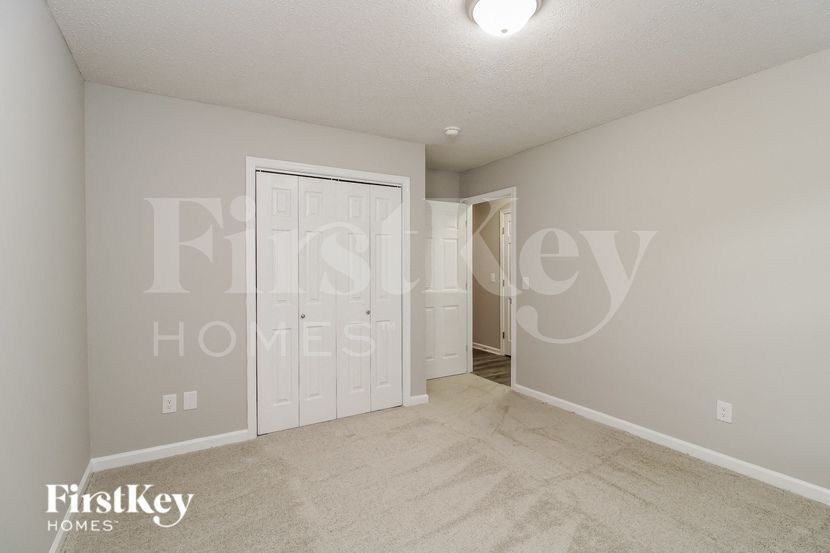 Building Photo - 5200 Orchard Ridge Ln