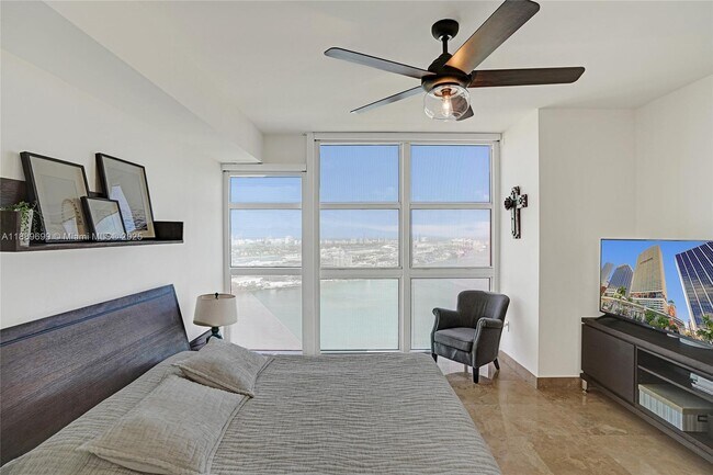 Building Photo - 50 Biscayne Blvd