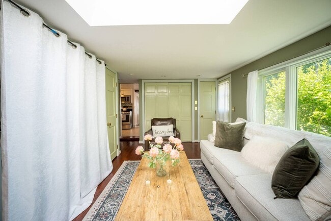 Building Photo - Historic Cape Cod with Modern Comfort Alon...