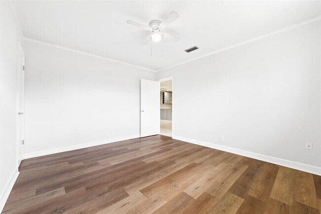 Building Photo - 11837 NW 32nd Ct