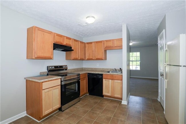 Building Photo - 592 Elle's Wy