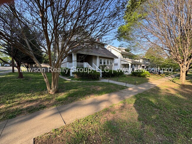 Primary Photo - Large Raleigh Court Home on a Corner Lot