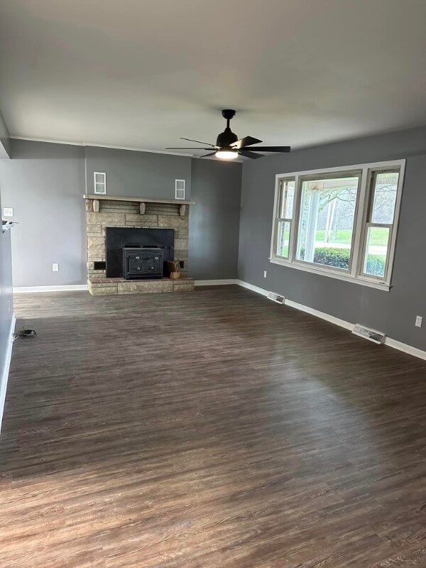 Building Photo - 2756 Longbranch Rd