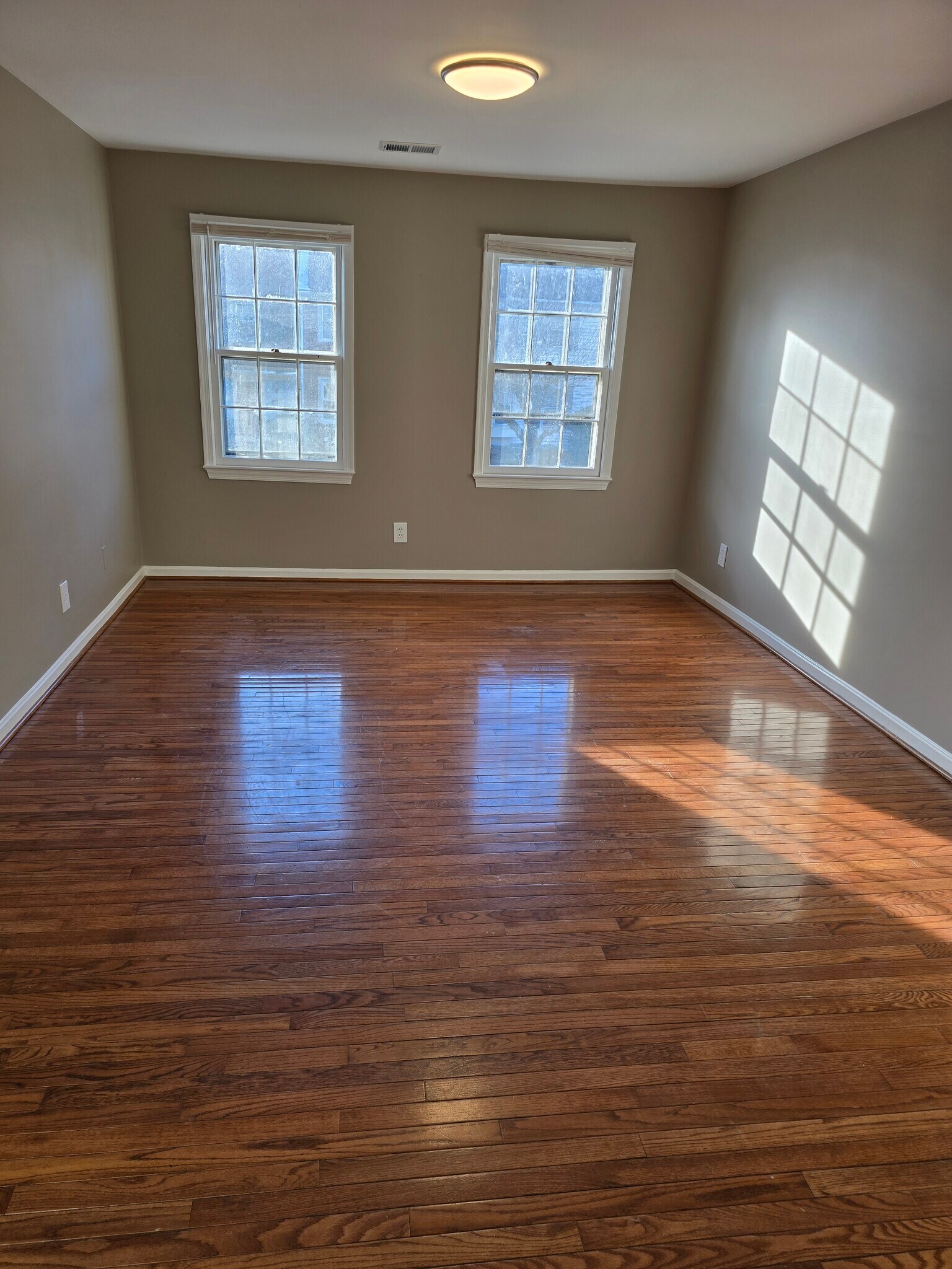 Building Photo - 5515 Cheshire Meadows Way