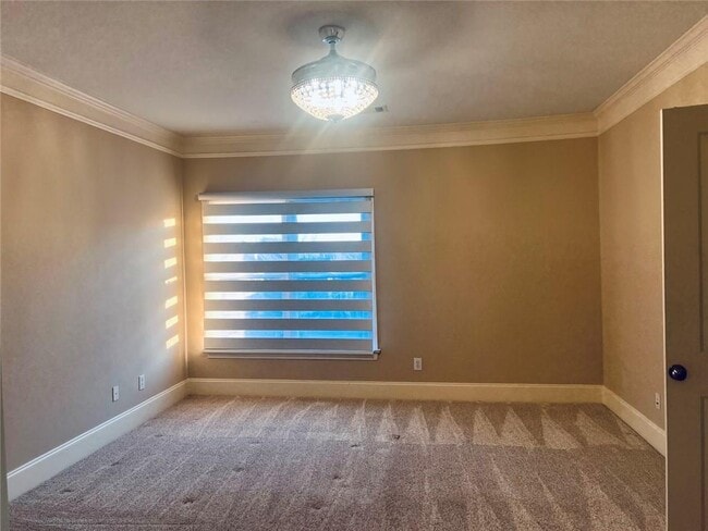 Building Photo - 144 W Ridge Way