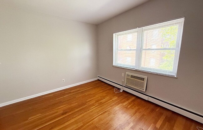 Building Photo - 353 McAlpin Ave