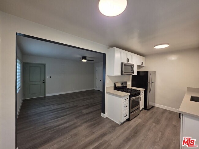 Building Photo - 1411 Innes Pl