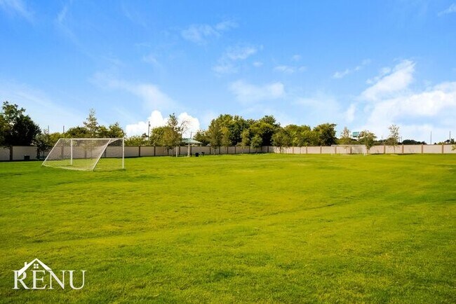 Building Photo - Coming Soon!