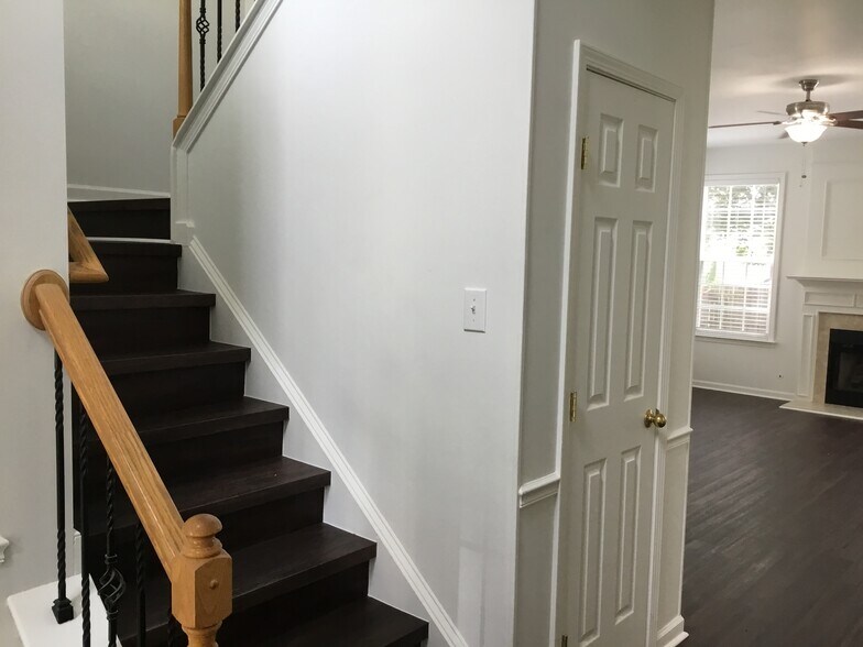 Building Photo - 5716 Keowee Way
