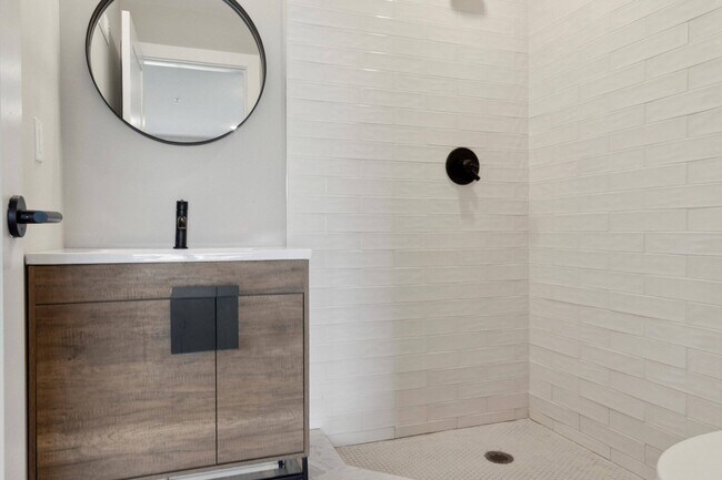 Building Photo - 1914 N Gratz St