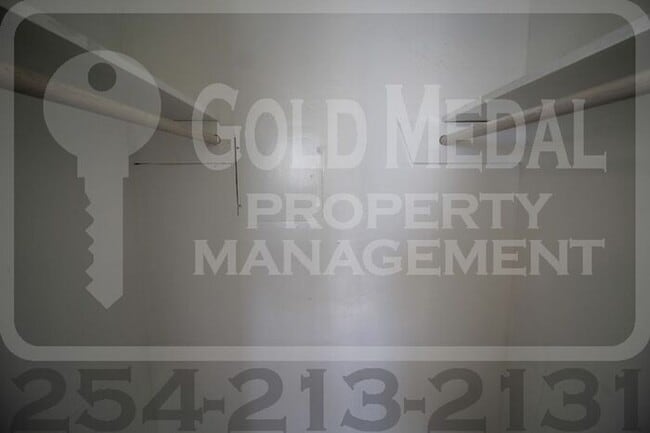 Building Photo - 609 Sunset Ln