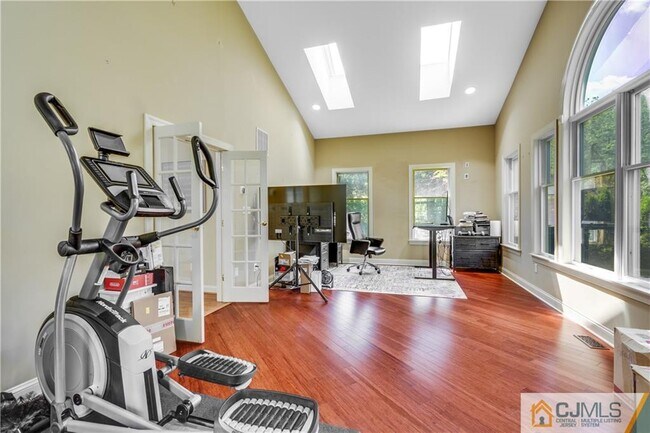 Building Photo - 35 Old Mill Rd