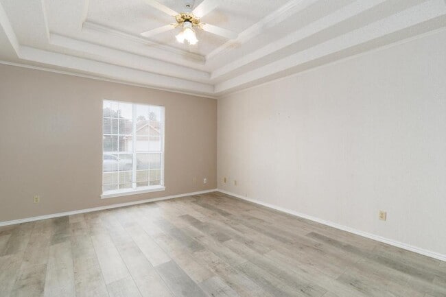 Building Photo - 2807 Montgomery Dr