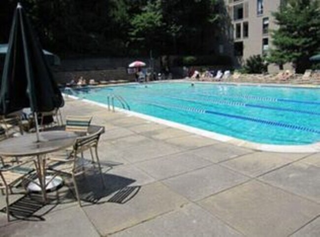 Primary Photo - 44 Washington St