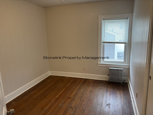 Building Photo - 125-127 Pond Street