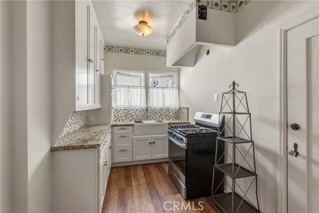 Building Photo - 1530 Miramar Dr