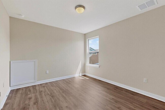 Building Photo - 8302 Cottage Rose Dr