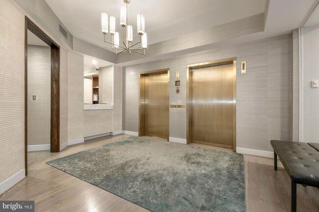 Building Photo - 1077 30th St NW