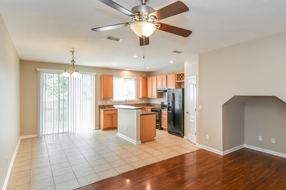 Building Photo - 2326 Sunset Bluff Dr