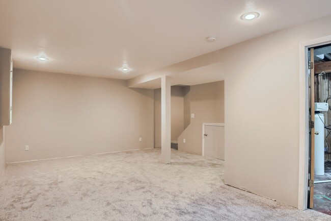 Building Photo - 4 Bedroom Home in Parker