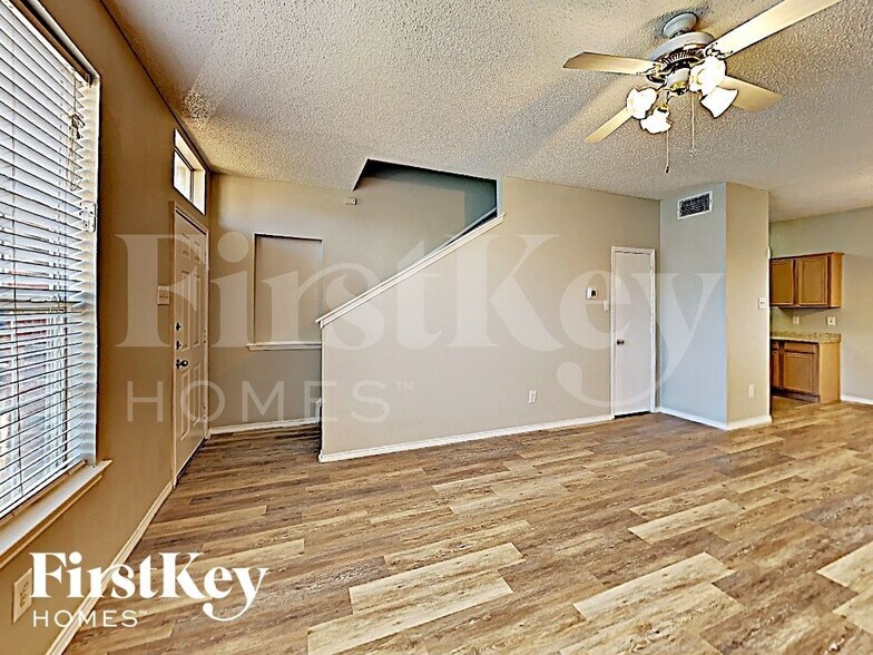 Building Photo - 530 Alameda Ave